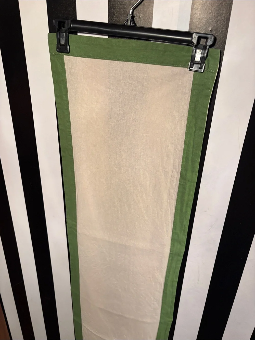 Cream w/ Green Border Cotton Table Runner Vintage Kitchen Linens Classic Home
